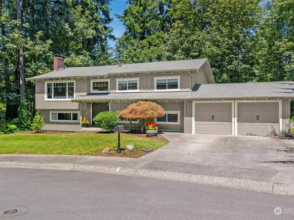 4950 120th Avenue SE, Bellevue, WA 98006