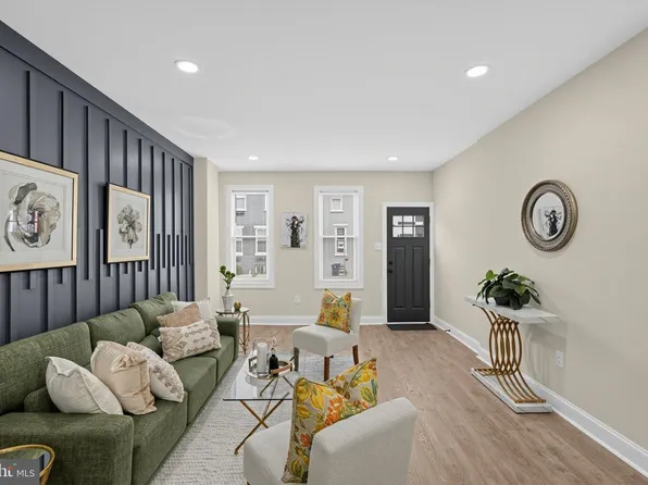 4222 Wallace St, Philadelphia, PA 19104