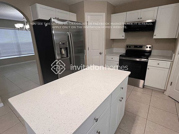 4th image of 3931 Stonefield Dr