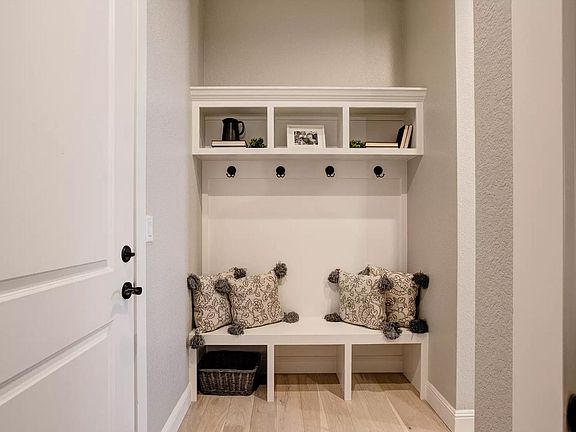 main mud room