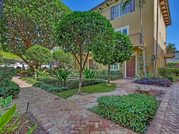 72 SE 6th Ave E APT C, Delray Beach, FL 33483