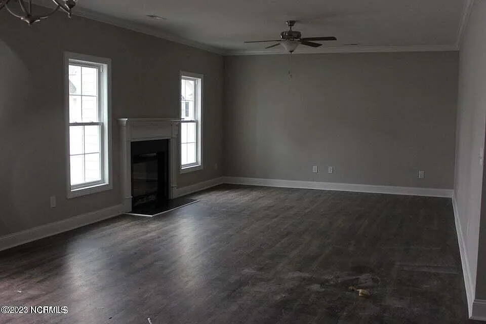 Building Photo - 2209 Sophia Cir