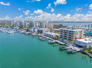 706 Bayway Blvd UNIT 301, Clearwater, FL 33767