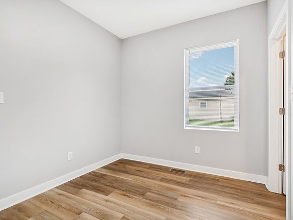 3rd image of 2805 N Talbott St #A