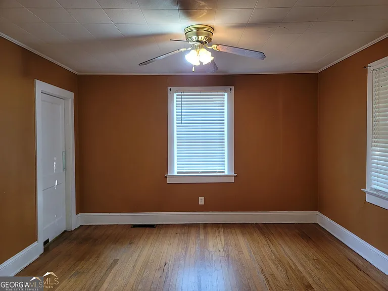 156 Florida Ave — Photo 5