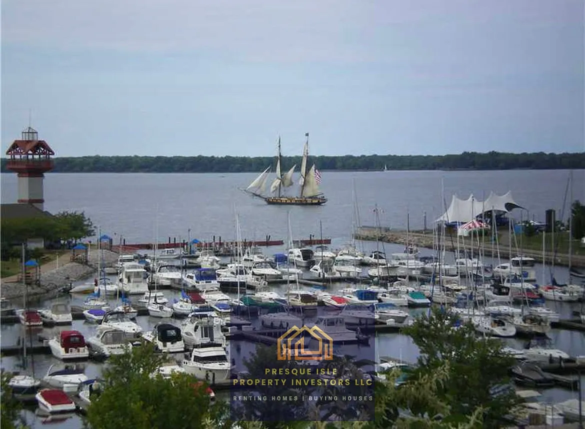 2 bed, $1,100 — Photo 2