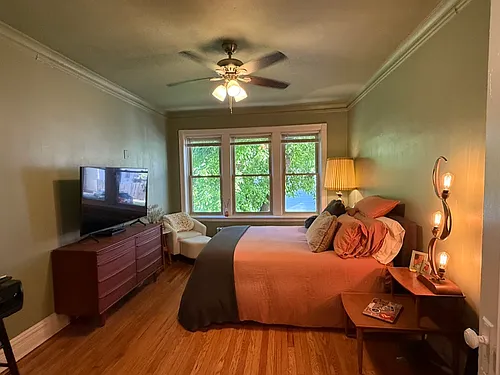 2820 W Dickens Ave #1 Photo 1