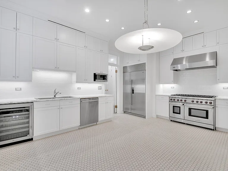 135 Central Park W #9N — Photo 9