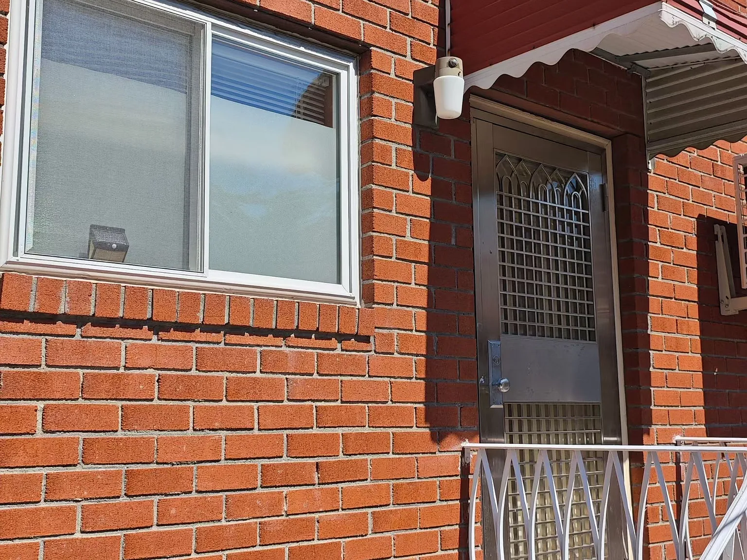 2 bed, 850 sqft, $3,200 — Photo 2