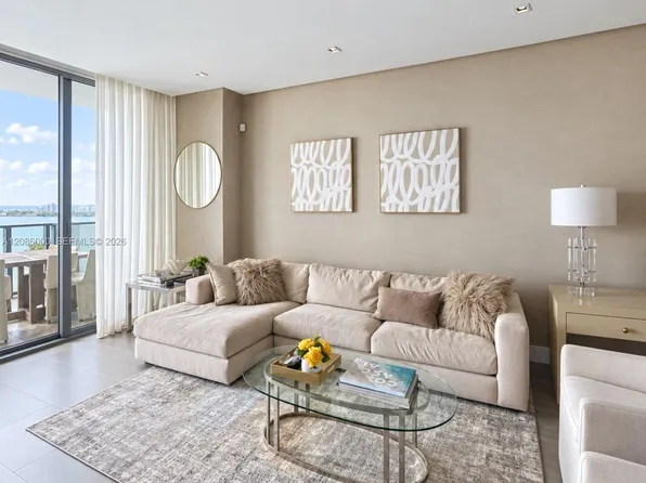 460 NE 28th St, Miami, FL