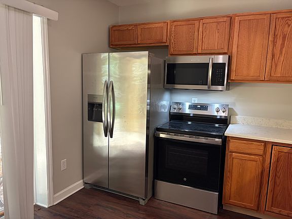 2nd image of 1422 Scales St APT H