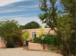 1447 Seville Rd, Santa Fe, NM 87505