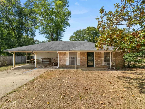 1207 N Culver St, Gladewater, TX 75647