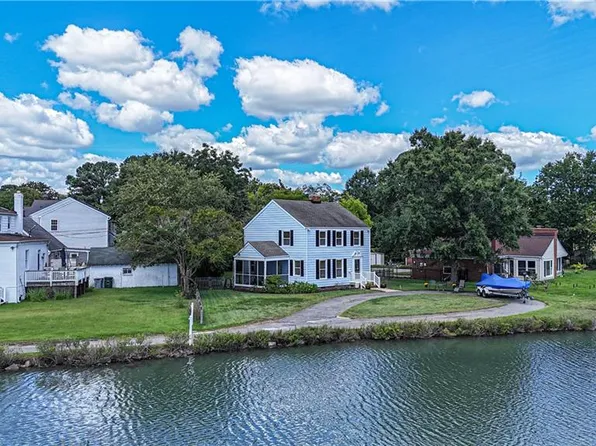 403 Harbor Dr, Hampton, VA 23661