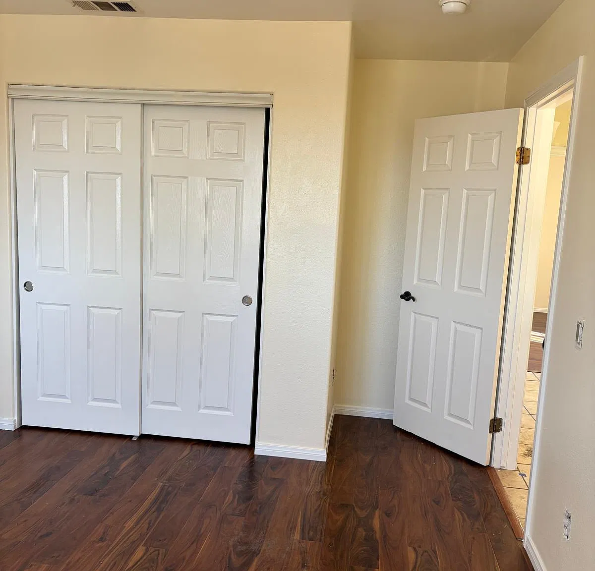 2 bed, 1500 sqft, $3,000 — Photo 3
