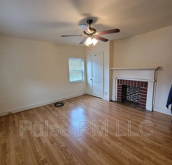 816 Montague Rd #U1 — Photo 9