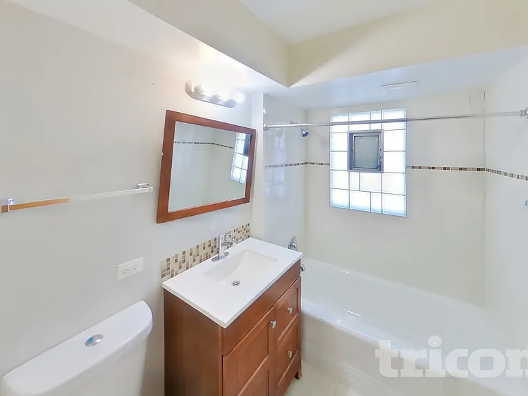 1449 S Wolf Rd — Photo 13