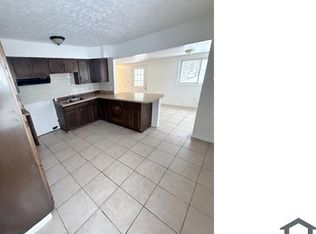 2422 Ridgewood Rd, Youngstown, OH 44502