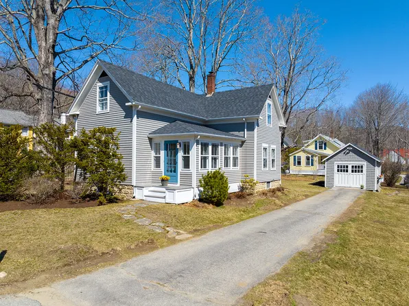 15 Megunticook Street, Camden, ME 04843