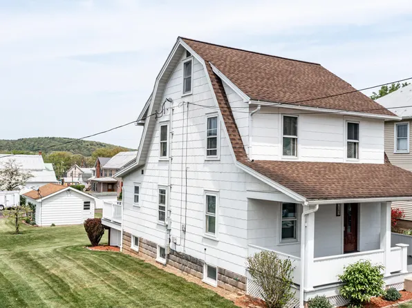 162 E Walnut St, Millville, PA 17846