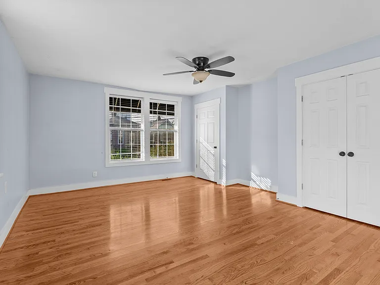 1304 Payne St — Photo 9