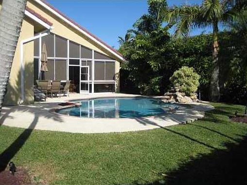 2nd image of 2665 Palmer Pl