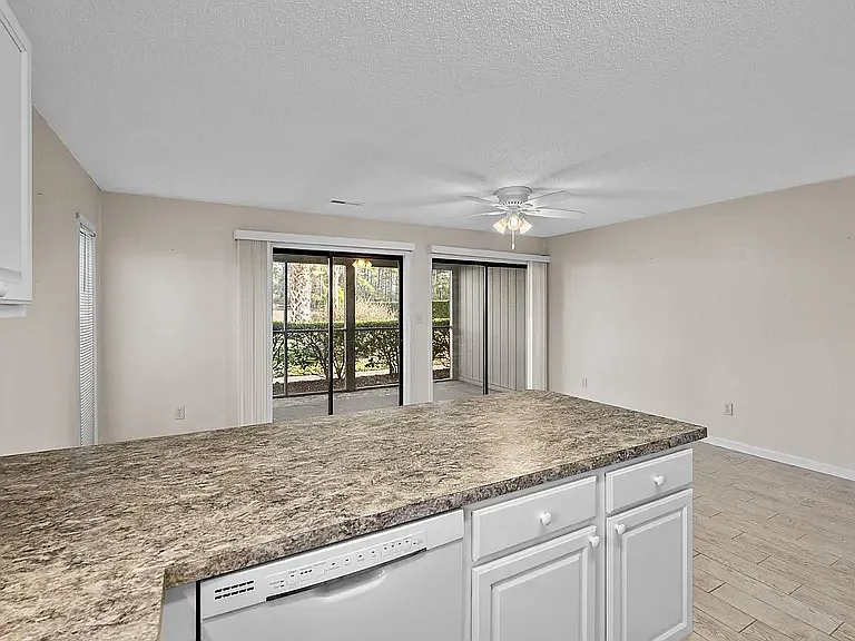 1850 Colony Dr #2S — Photo 30