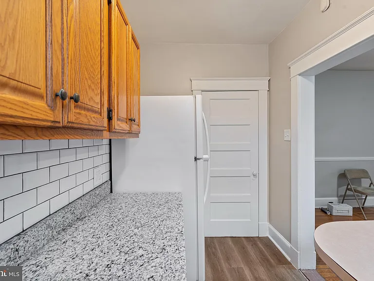 639 Plymouth Rd — Photo 9