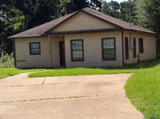 3123 Molly Dr, Huntsville, TX 77340