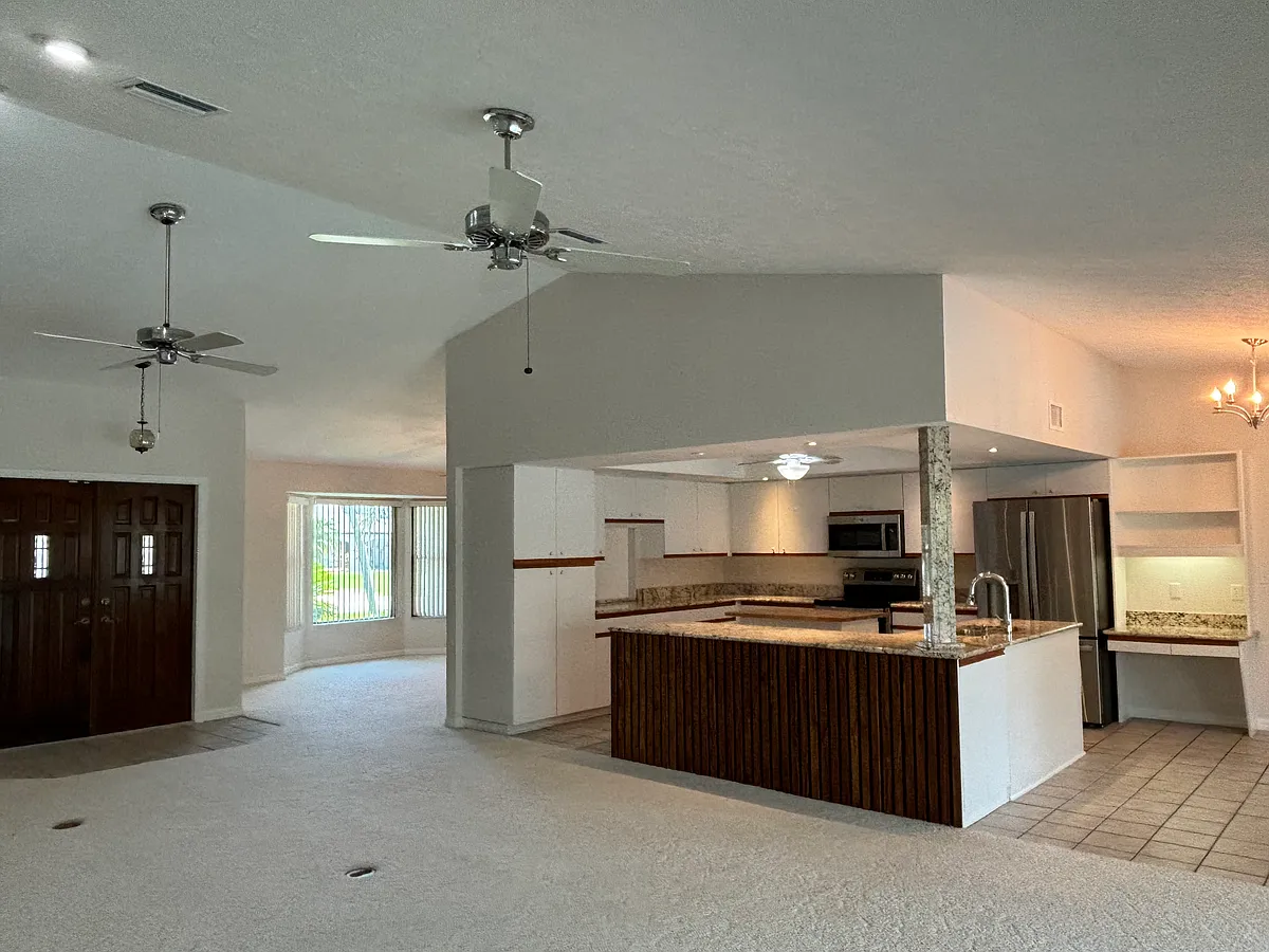Building Photo - 1517 SW 52nd Ln