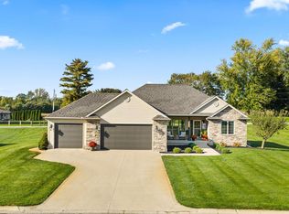 3801 S Elaine Dr, Warsaw, IN 46580