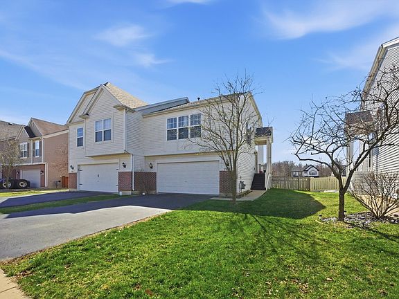 3rd image of 2450 Saddle Ridge Dr