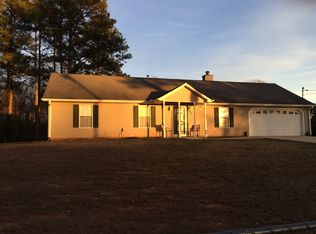 663 Clark Dr, Ellenwood, GA 30294