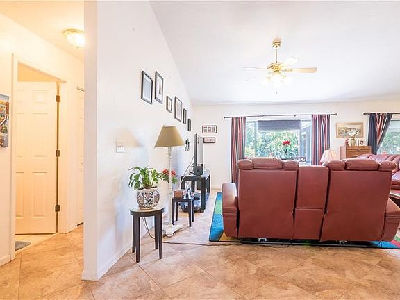 5th image of 11670 Hatter Ct