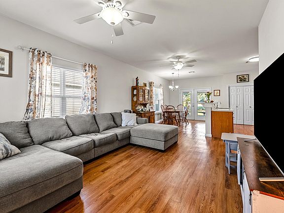 3rd image of 312 N 13th St