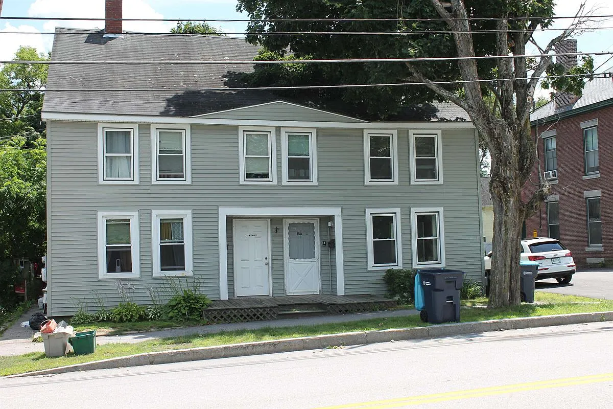 3 bed, 1.0 bath, 800 sqft, $2,000 — Photo 1