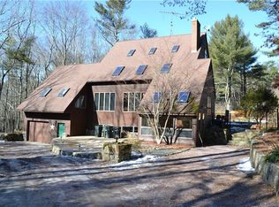 21 Lewis Farm Rd, Coventry, RI 02827