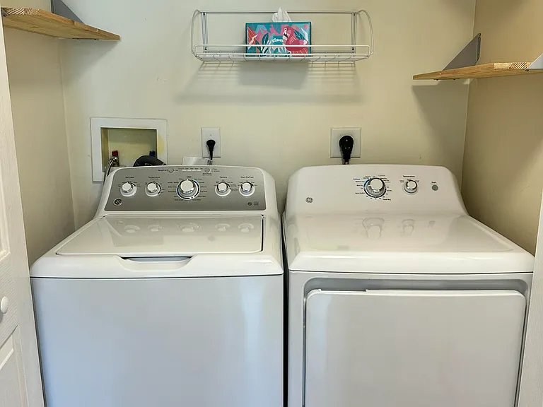 600 S Dixie Hwy #621 — Photo 7