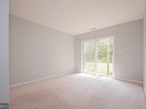 5th image of 33782 Connecticut Ave #27