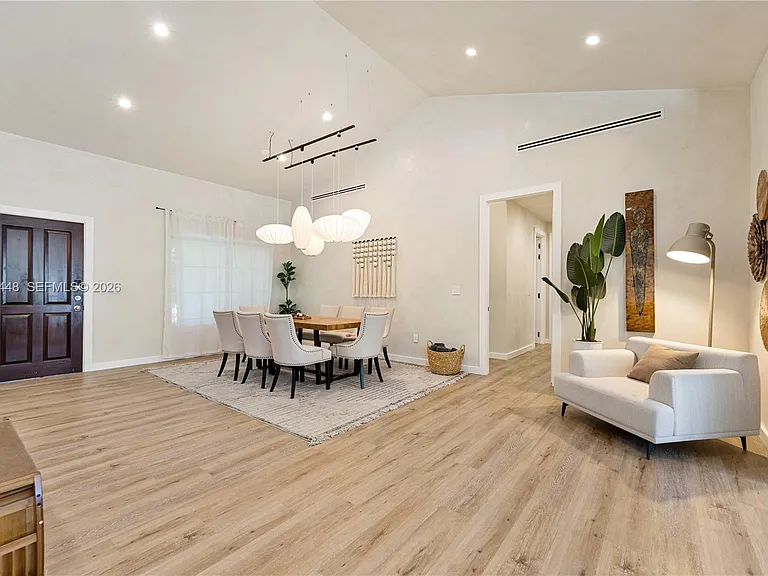 520 Bay Point Rd — Photo 19