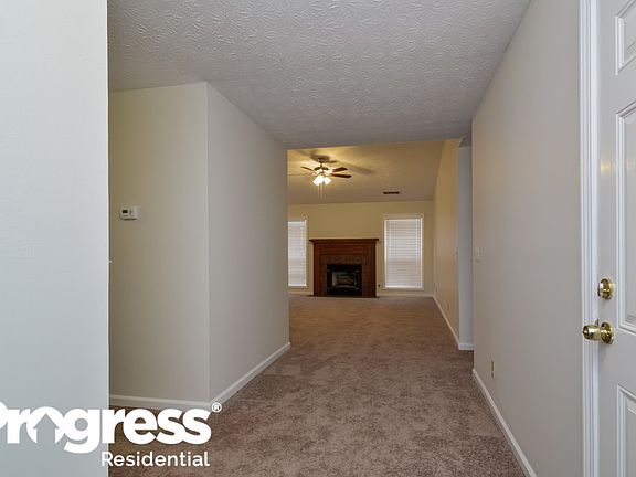 3rd image of 2442 Cheyenne Ln