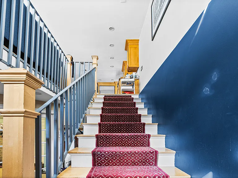 253 Bunker Hill St — Photo 17