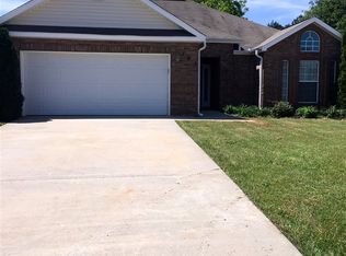 106 Ainsley Ct, Warner Robins, GA 31093