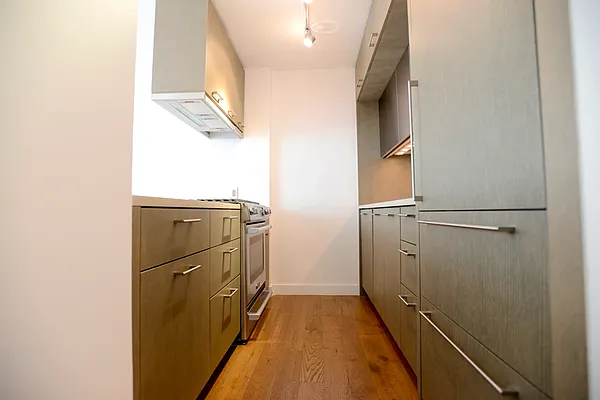 Sold by Battery Park Realty | media 17