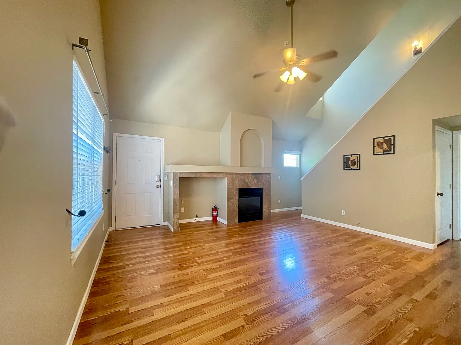 2 bed, $1,180 — Photo 4