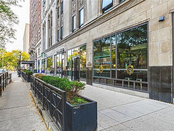 3rd image of 112 King St E #607