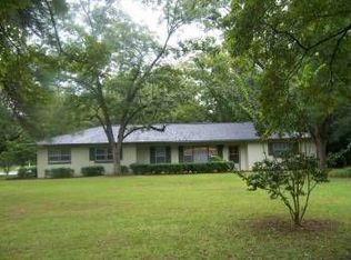 2722 Radium Springs Rd, Albany, GA 31705