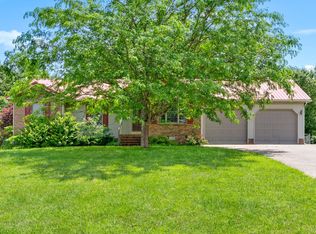 332 Meadowbrook Dr, Cadiz, KY 42211