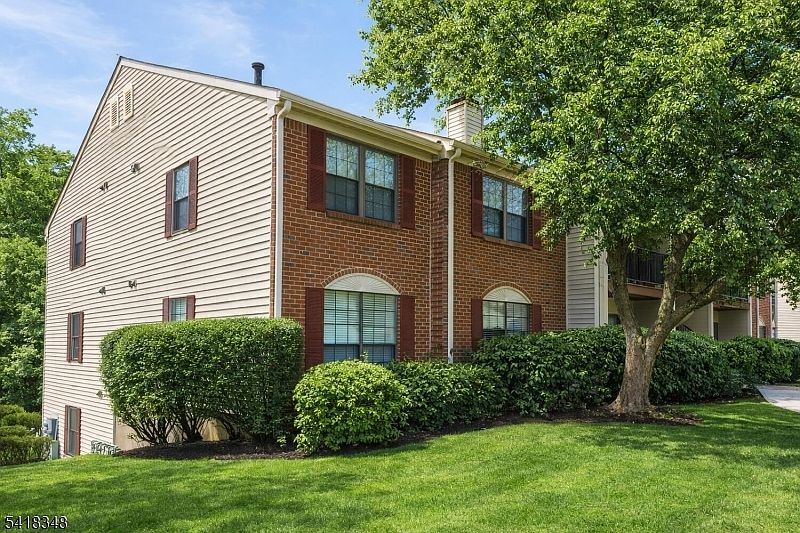 1st image of 347 Penns Way