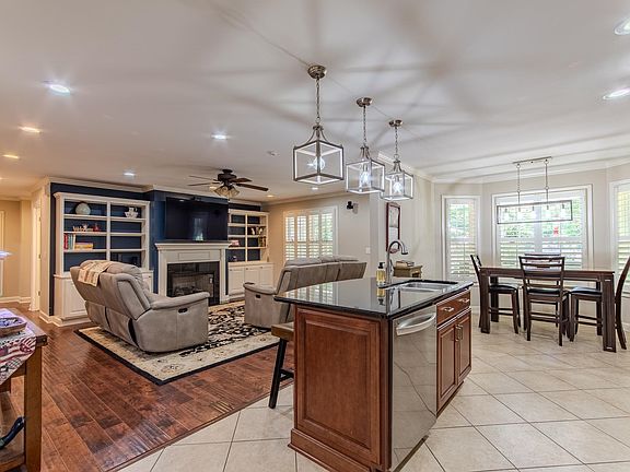 3rd image of 115 Partridge Ln